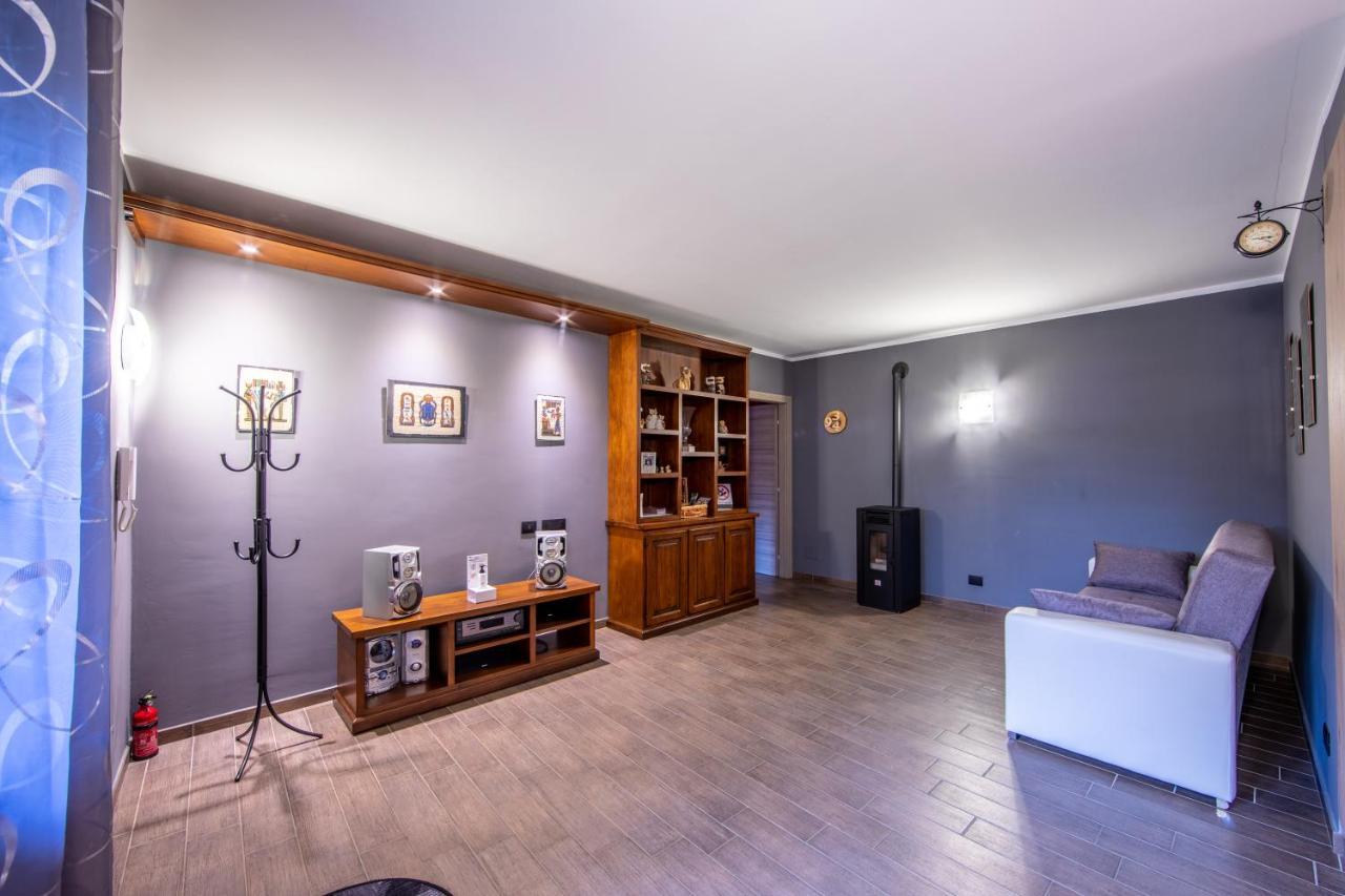 Bed and Breakfast Binario 9 3/4 Villafranca Piemonte Экстерьер фото